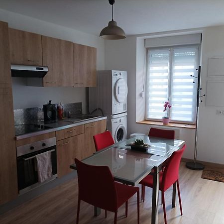 Petite Maison Agreable Pour 6 Voyageurs Apartment Bogny-sur-Meuse Bagian luar foto